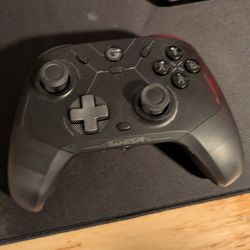 PC liquid cooler. Mice, Gamesir controller.