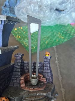 Nightmare before Xmas statues