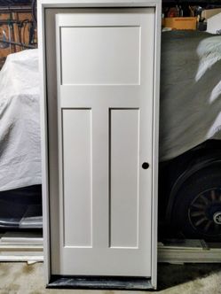 Entry Door 32' left hand fiberglass