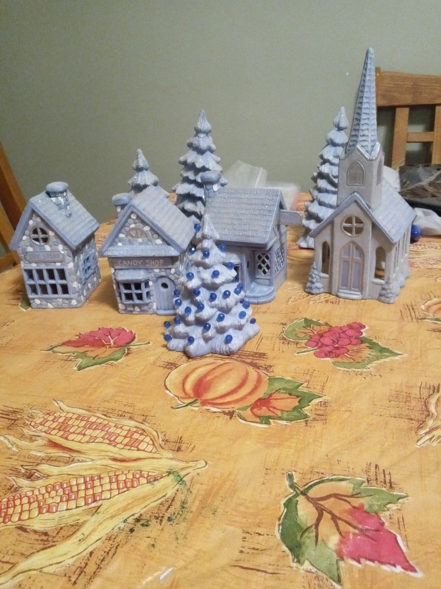 REDUCED PRICE Vintage Lighted Ceramic Village, Cross Posted, North Riverside