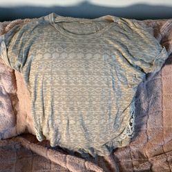 Small Cute & Stylish Comfy Top-MUST GO BY 1/15/26