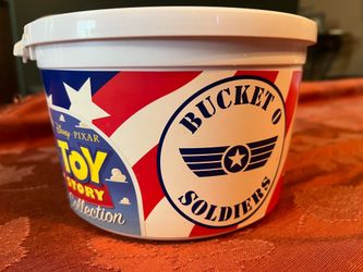 Toy Story Collection Bucket O Soldiers