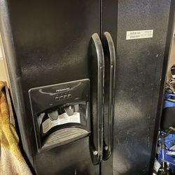 Frigidaire Refrigerator 