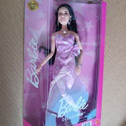 Barbie Deluxe Style #11 Raquelle Rare Find Chase Doll Wave 3
New