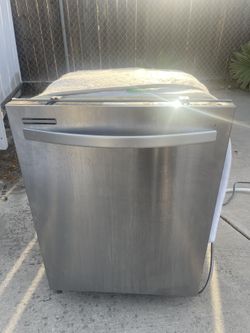 Dish Washer Kenmore W24” Hieght 34”