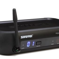 Shure PGXD4 Wireless Receiver and PGXD2/BETA58 Wireless Handheld Microphone Transmitter - X8 BAND
