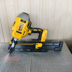 DeWalt 20V MAX Cordless 21 deg Framing Nailer Tool Only 20 V  
