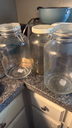 4 mason jars