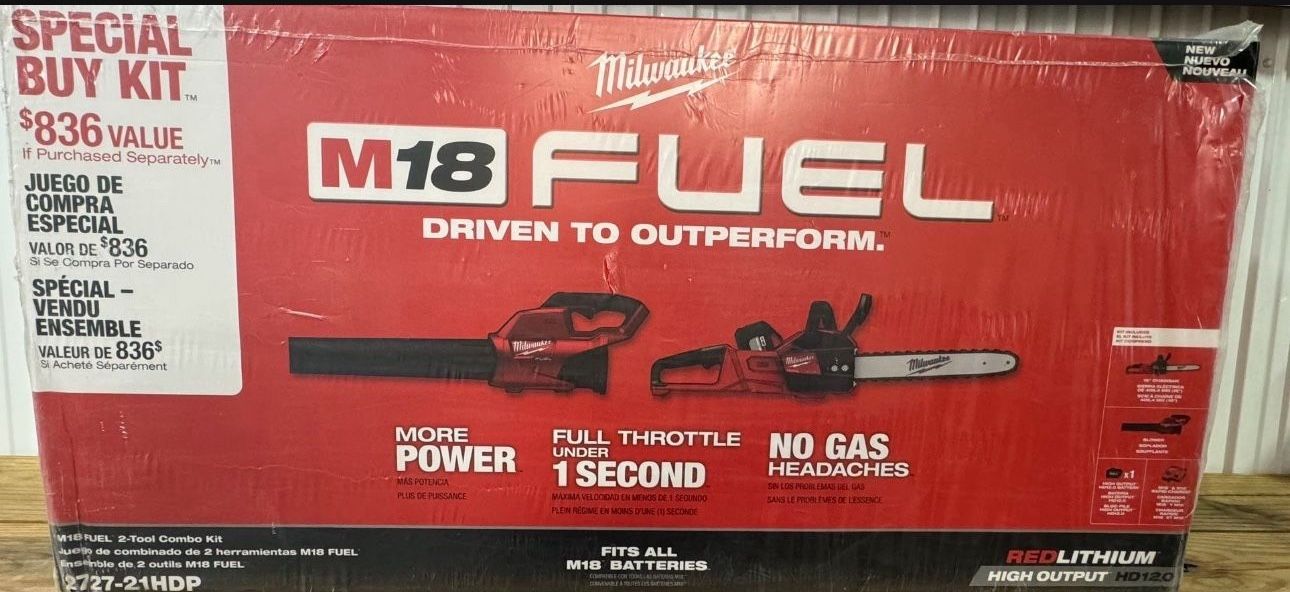 Milwaukee M18 FUEL 16 in. 18V Lithium-Ion Brushless Battery Chainsaw Kit with M18 GEN II FUEL Blower