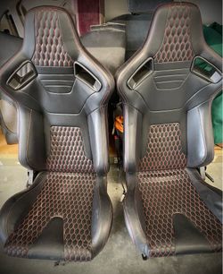 Bucket seats