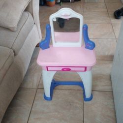 Kids Toy Makeup Desk