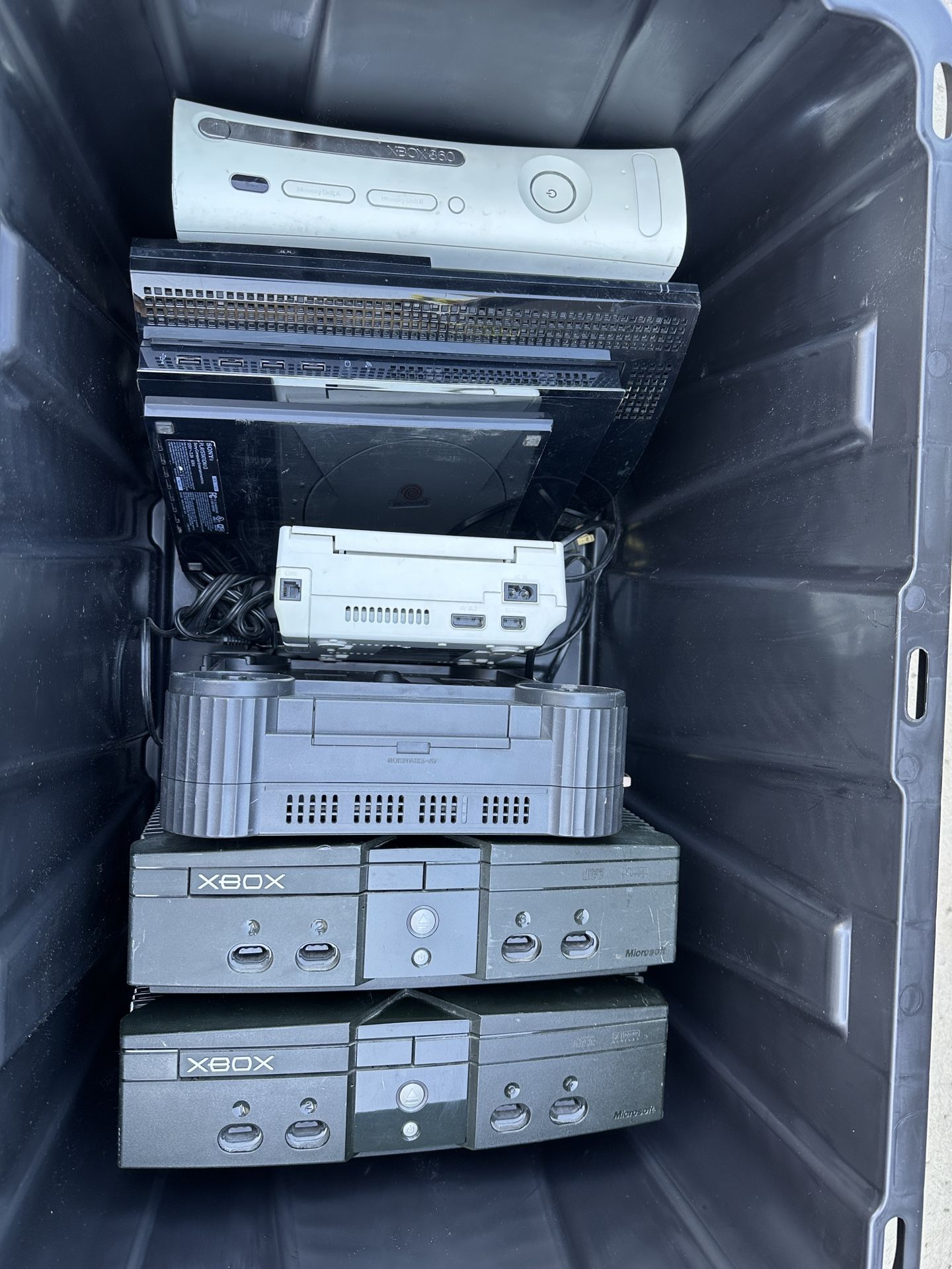 Xbox 360 2 Xbox’s Og A Dreamcast And A 3do As Well As PS3