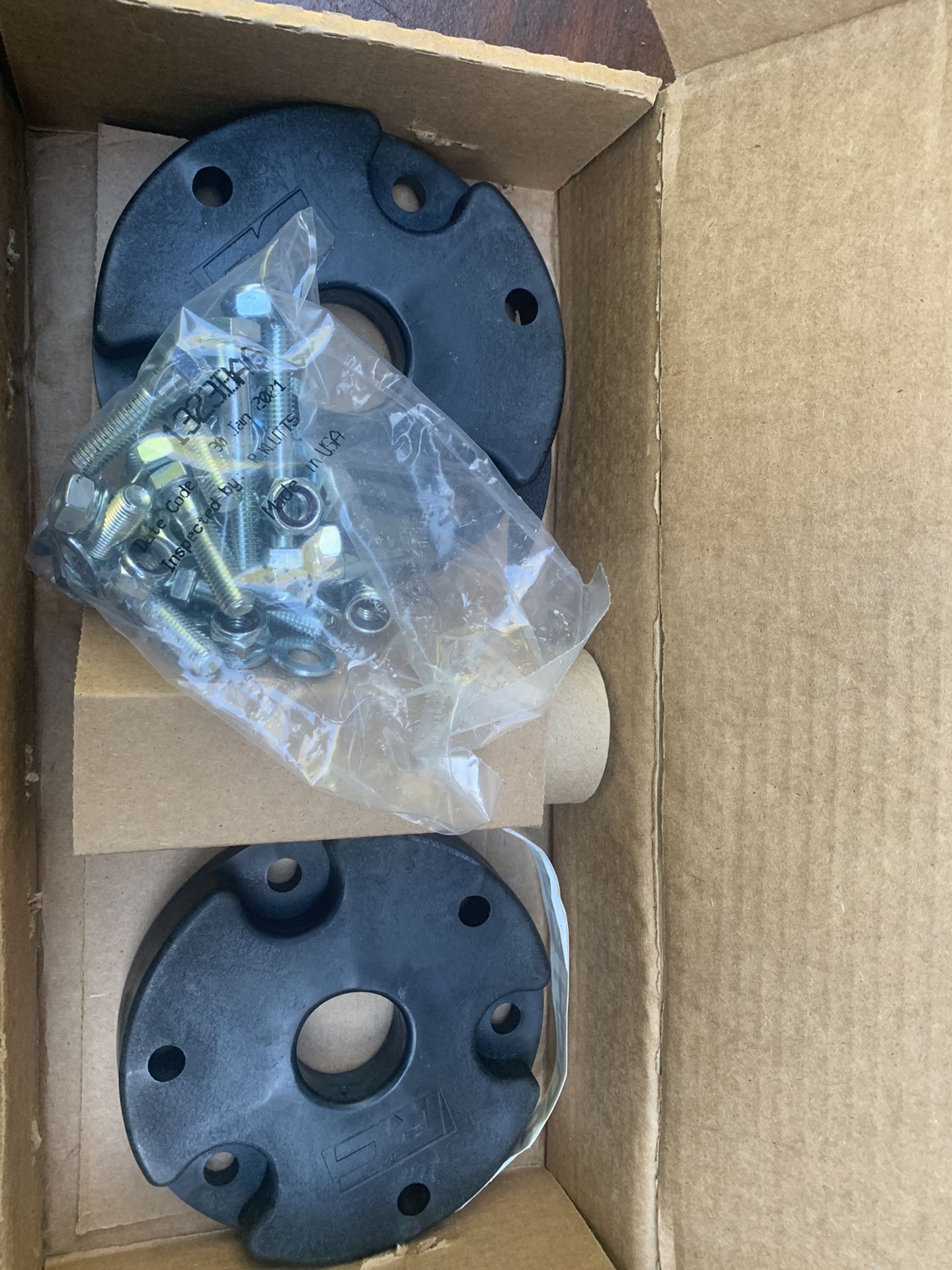 Rough Country 2in Upper Front Leveling Kit 19-21 Chevy