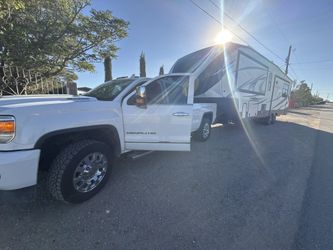 Truck And Fifth Wheel