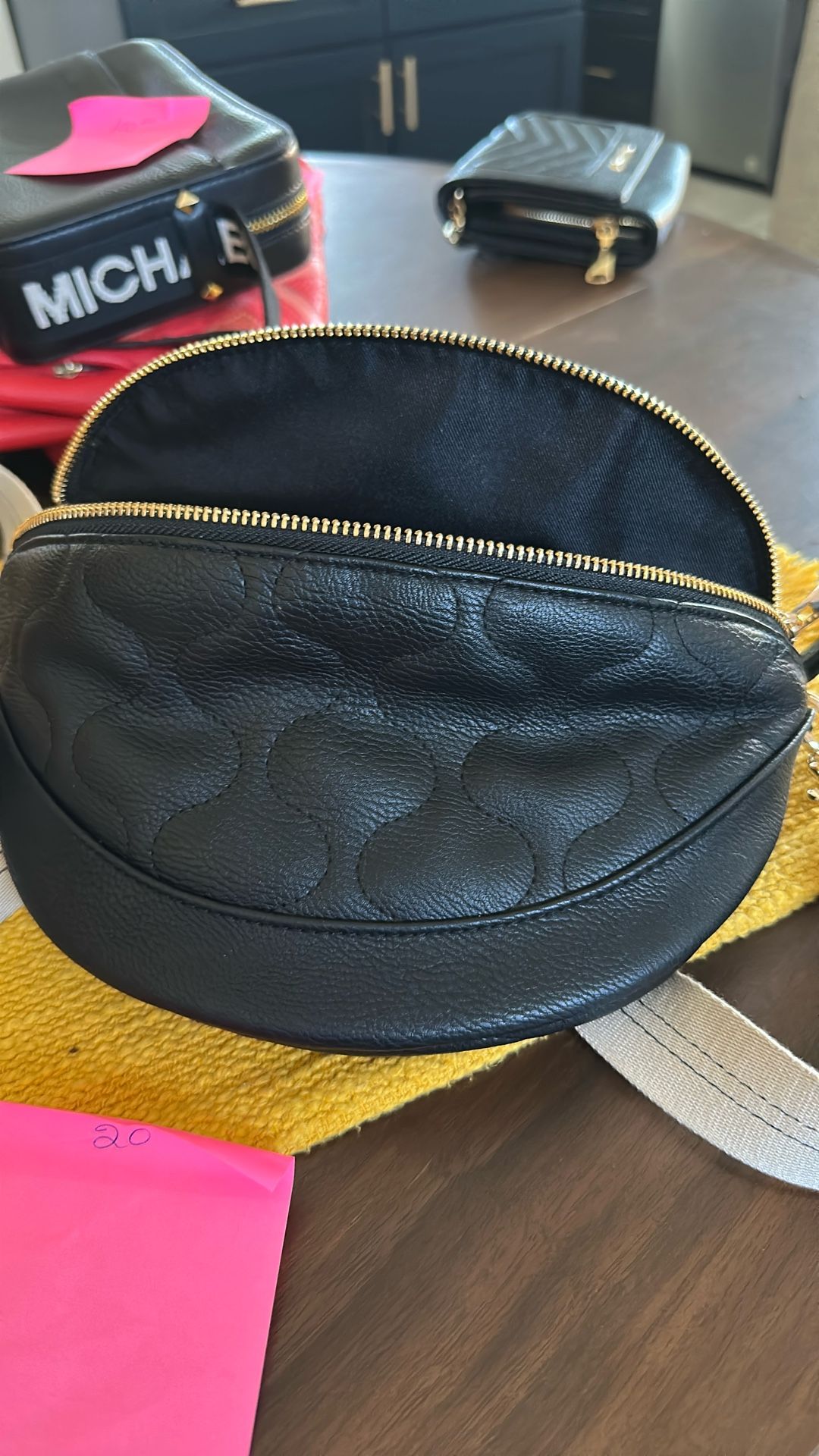 Universal Threads Purse