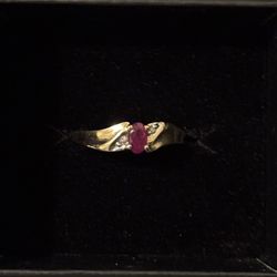 Women’s Gold Ring