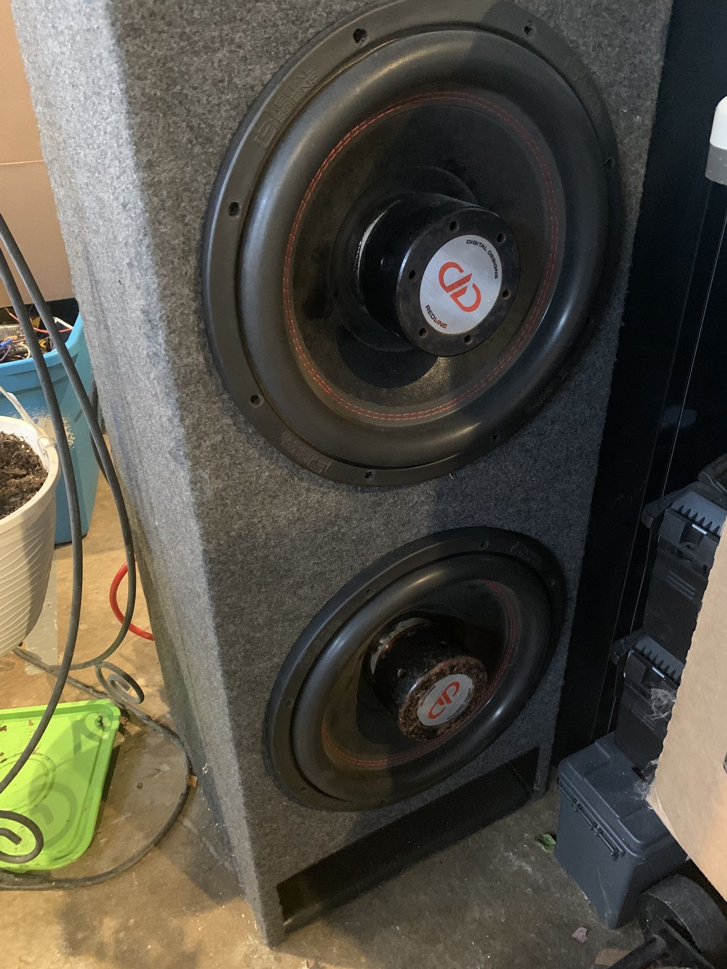 12” DD Subs And Hifonics Amp