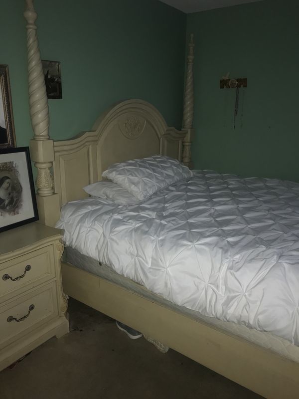 King Bed Frame Box Spring And Nightstand For In Jacksonville King Bed Frame Box Spring And Nightstand For In Jacksonville Fl Offerup