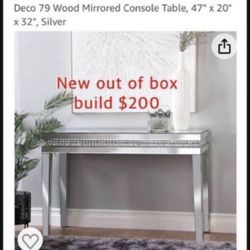 New Out Of Box Build Beautiful Table Entry/desk. /vanity $150 Price Just Dropped 