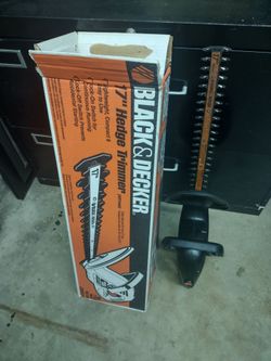 Black & Decker Hedge Trimmer