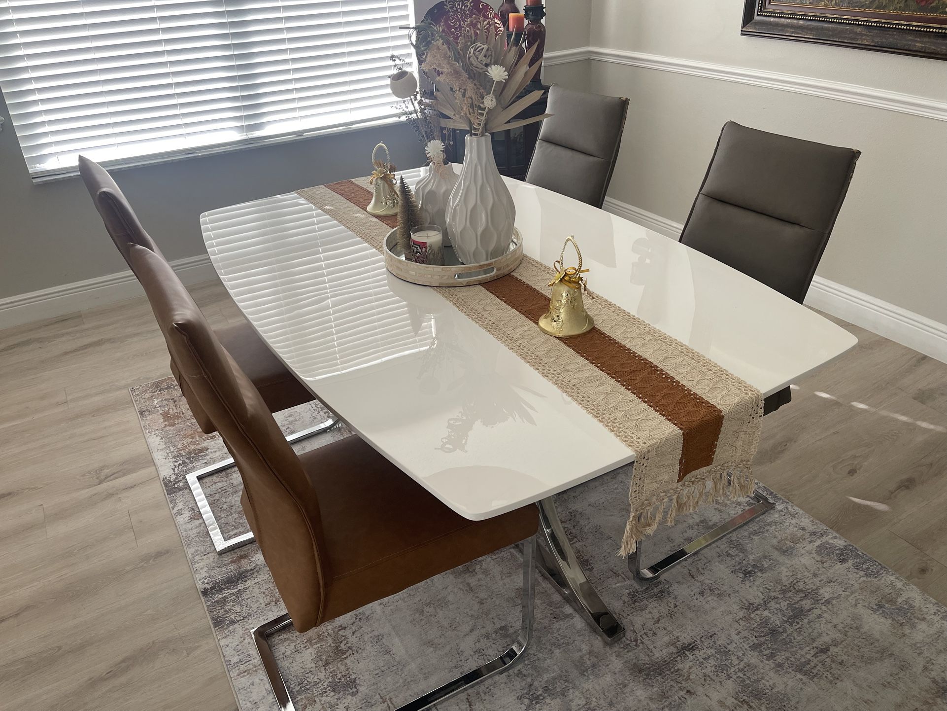 White Dining Table + 4 Chairs Set