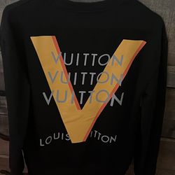 Mens LV sweatshirt sz small Or boys 14/16