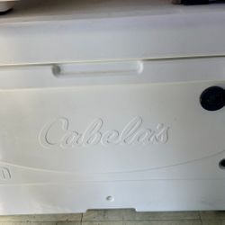 Cabela's Polar Cap Equalizer 80-Quart Cooler