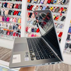 Lg gram 10th gen 512gb 8Ram i5