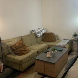 Sectional Couch With Chaise