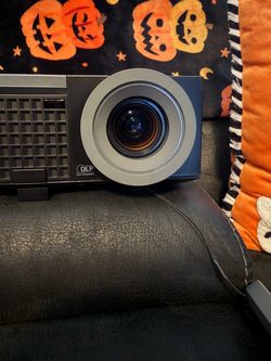DELL projector