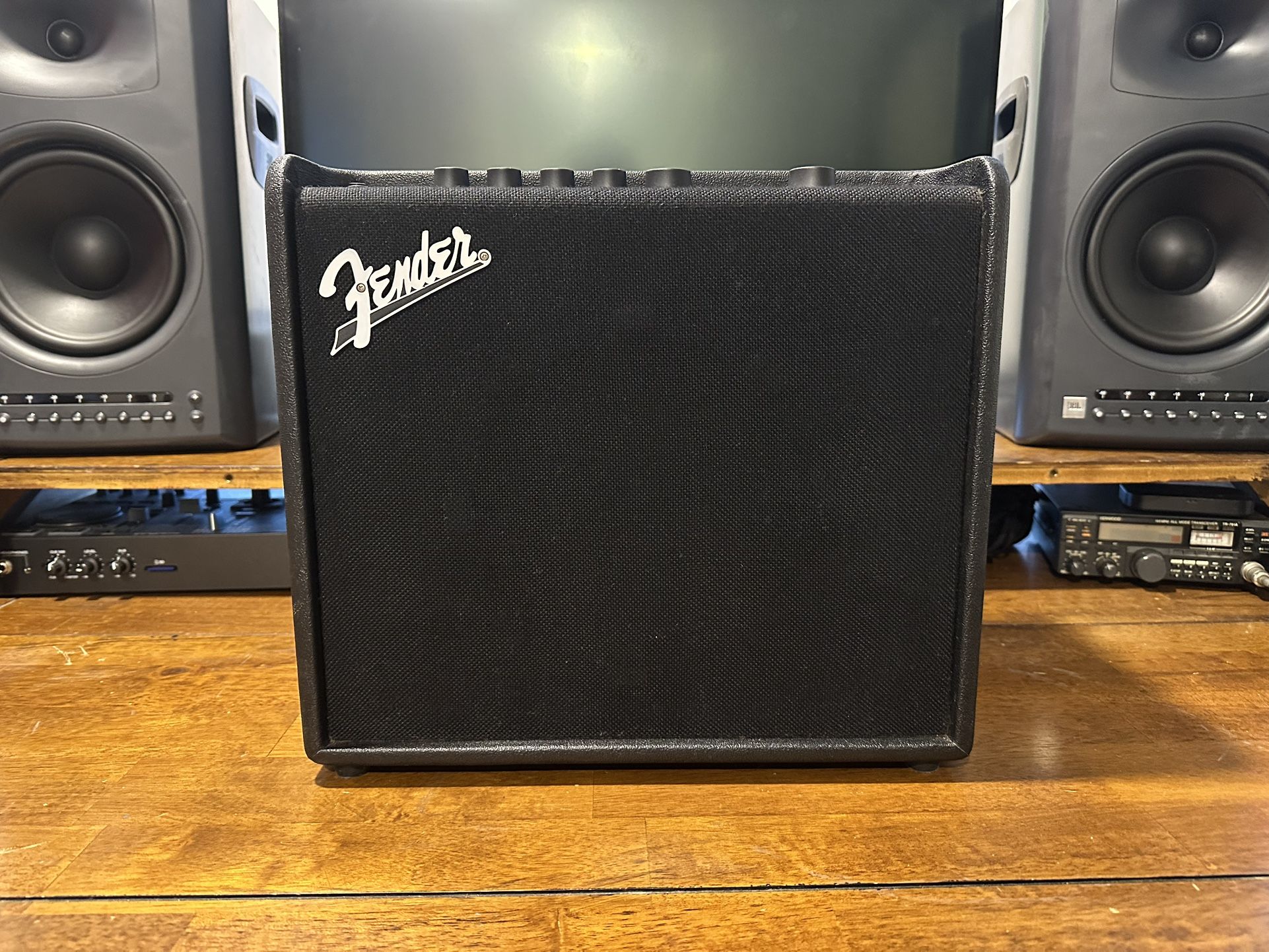 Fender Mustang LT25 Guitar Amp Like New