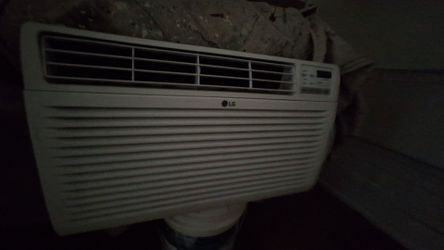 LG Air conditioner unit 220 volt