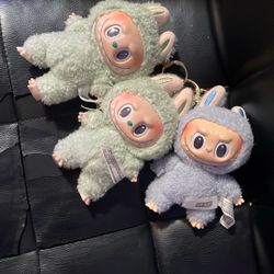 Labubus 