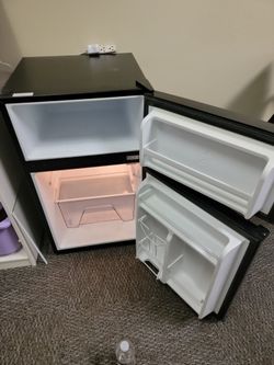 Mini fridge
