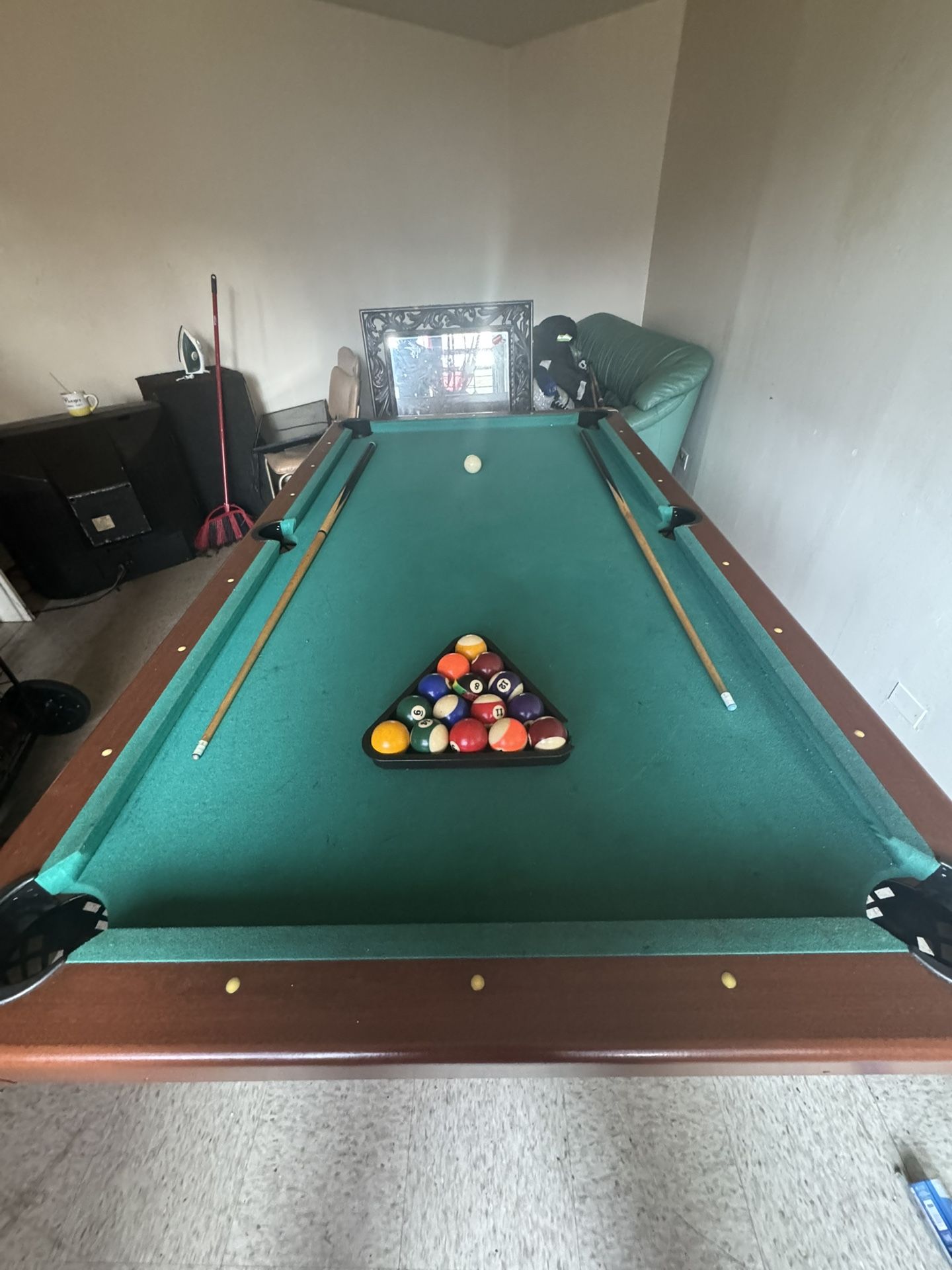 Mizerack Pool Table