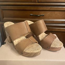 Kork Ease Platform Pump Sandals Size 7M