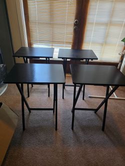 Folding tables