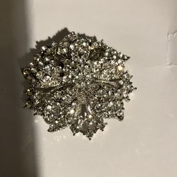 Cubic zirconia pendant