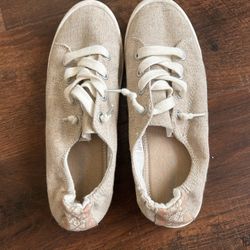 Size 7 Women’s Shoes/boots 