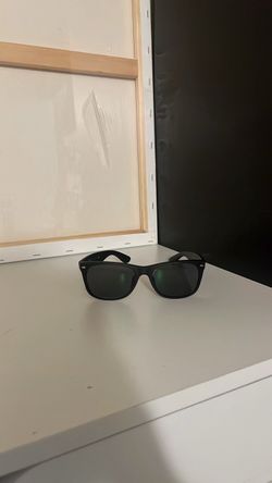 Ray-Ban Justin Matte Black Sunglasses Brand New Unisex Shades