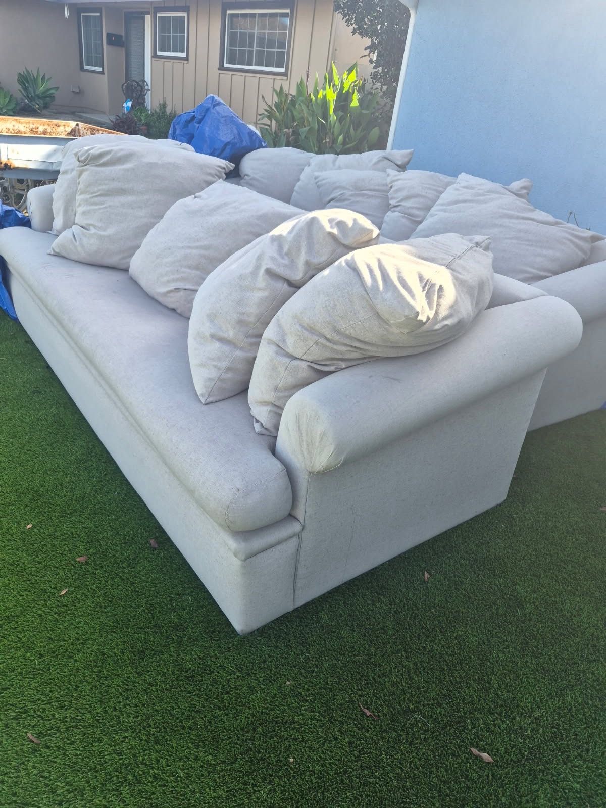 Free couches for Sale in Lake Forest, CA - OfferUp