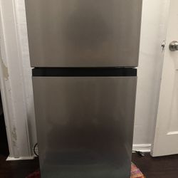 Vissani Mini Fridge