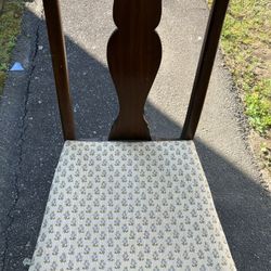 HARDEN FURNITURE Dining Room Chairs (4)