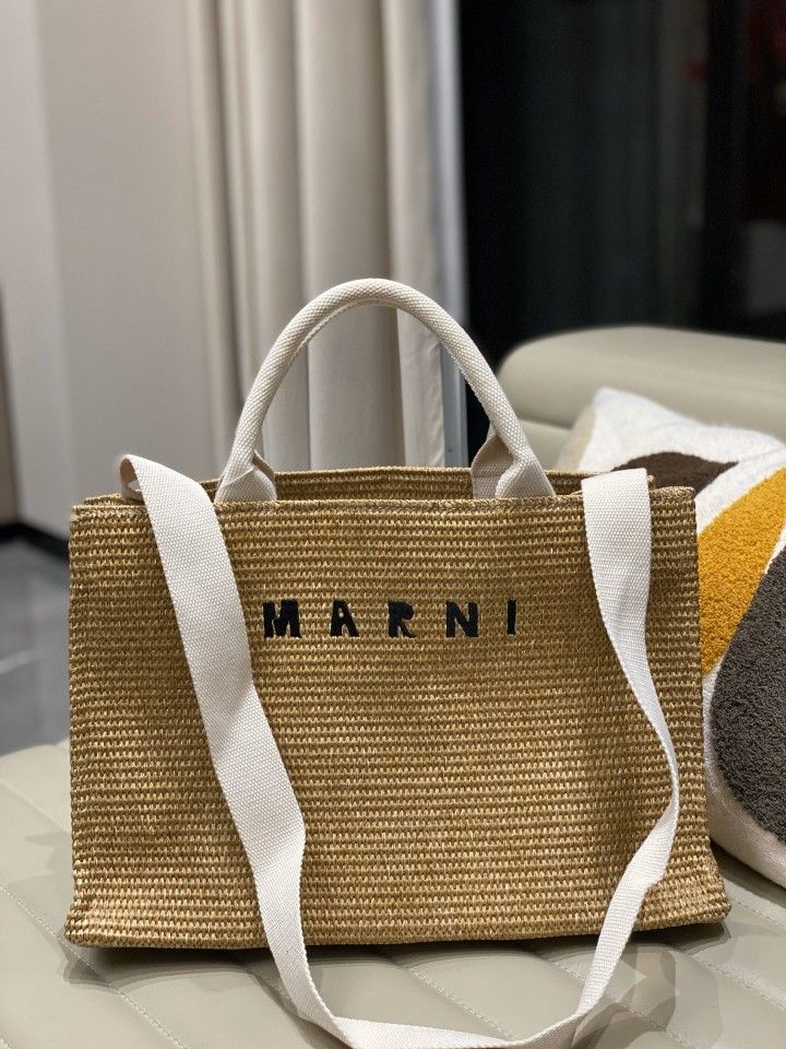 Brand new unused straw bag🌷 🌷 