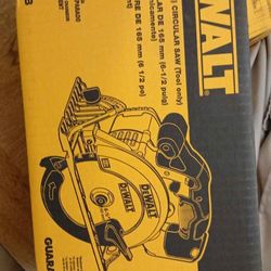 DEWALT 20V CIRCULAR SAW