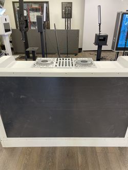 DJ Booth Prism Foldable Facade 55” Or 65”