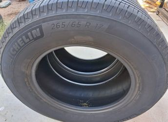 265/65R17 MICHELIN Set of 4 Tires