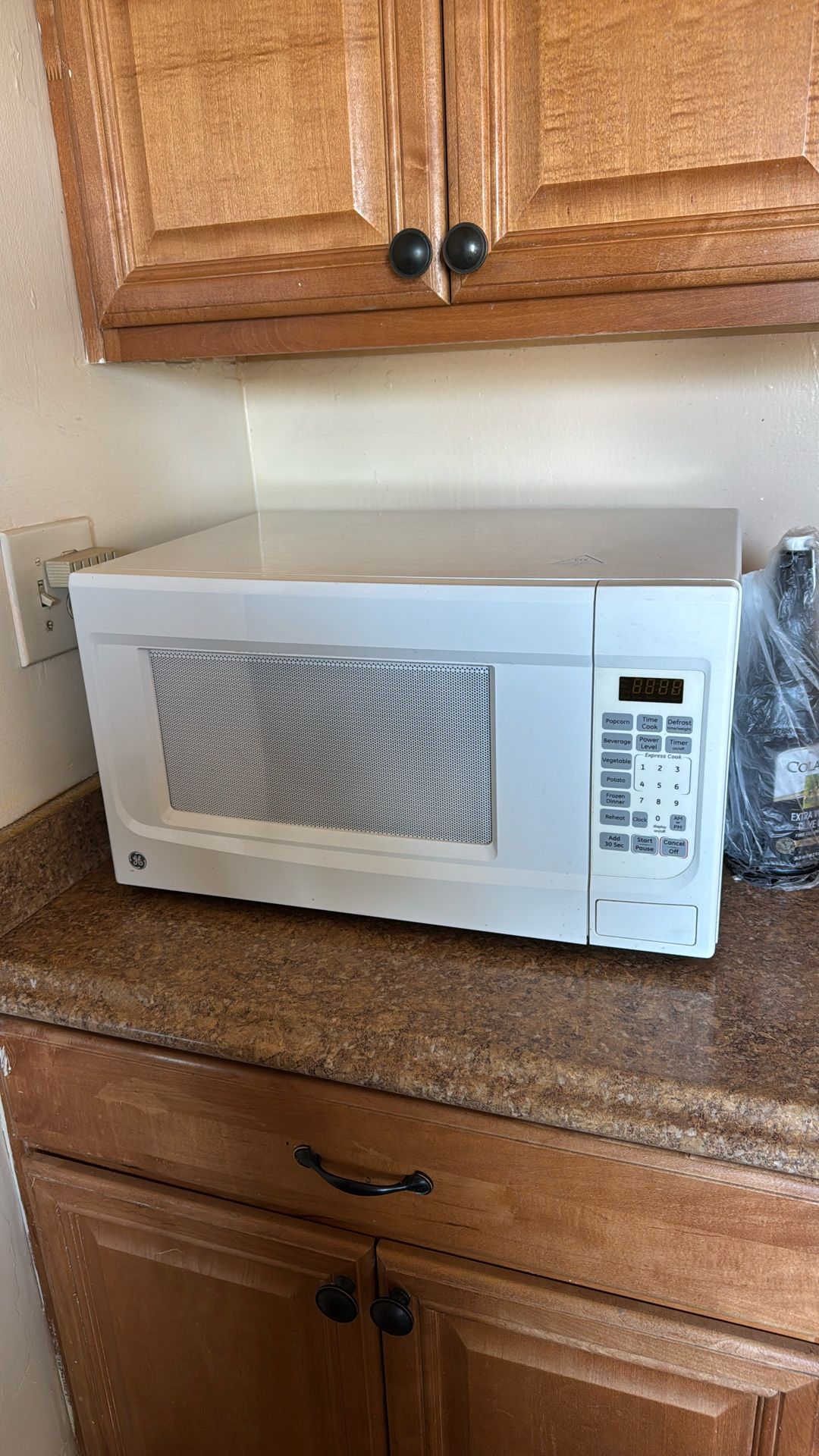 GE Microwave Oven