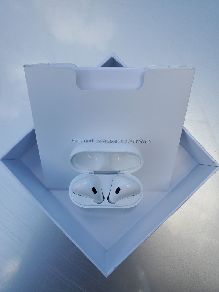 New AirPods with WIRELESS Charging Case 2nd Generation