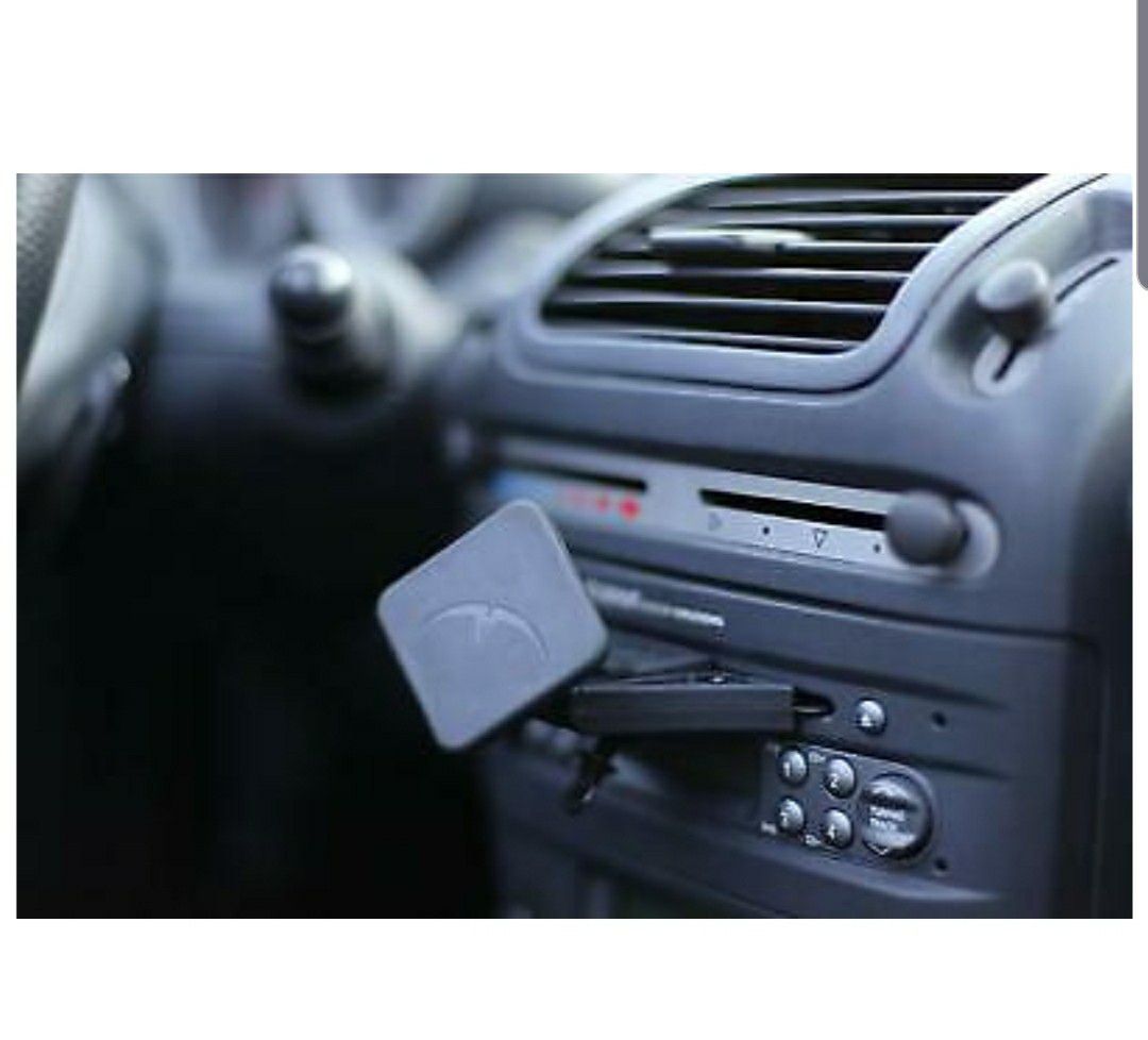 Mountek nGroove Snap 3 Magnetic CD Slot Car Mount for Smartphones and Phablets
